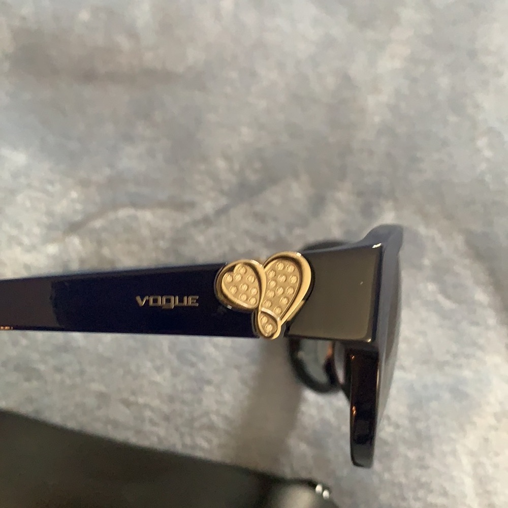 Vogue Sunglasses - Picture 5 of 9